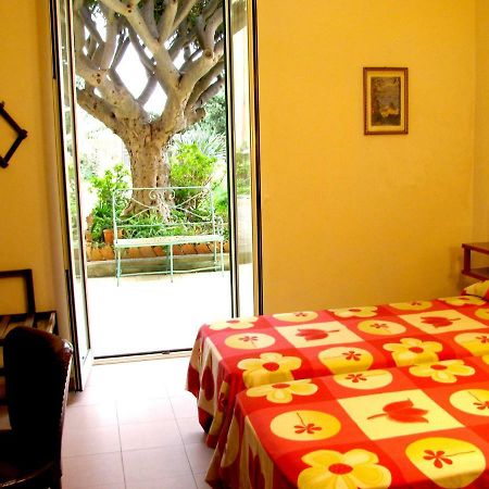 Bed & Breakfast Le Palme Agrigento Exterior photo
