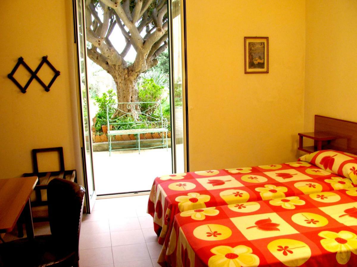 Bed & Breakfast Le Palme Agrigento Exterior photo